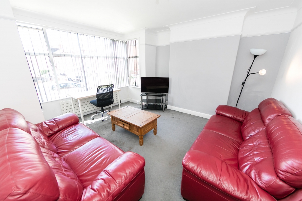  Derwentwater Grove, Headingley, Leeds