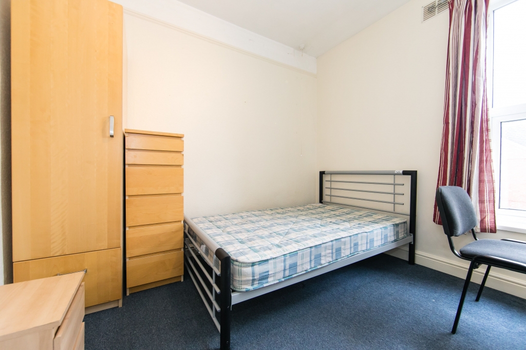 Headingley Mount, LS6 3EL, Leeds, Leeds