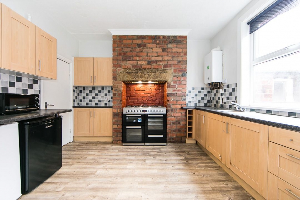 Welton Place, Hyde Park, Leeds