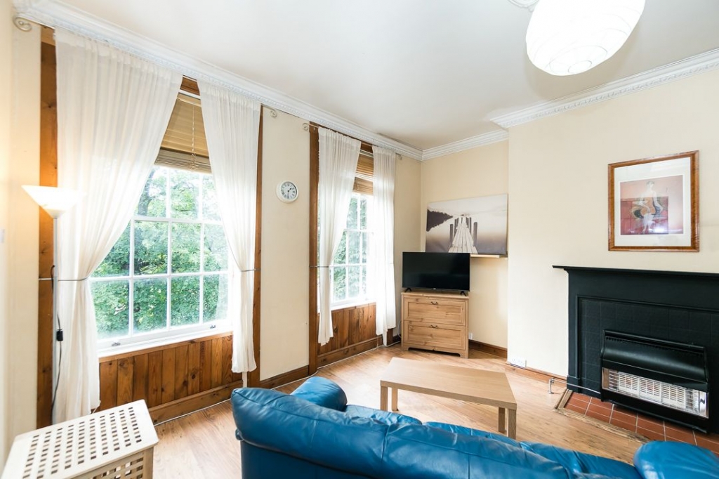 B Blenheim Square, Hyde Park, Leeds
