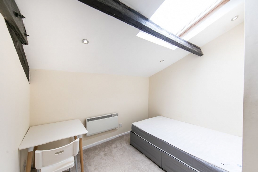 Flat 3, 54 Devon Road, Leeds