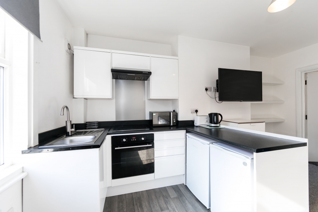 Flat 3, 50 Headingley Avenue, Headingley, Leeds