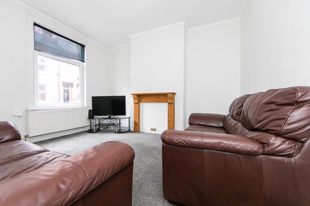 Welton Place, Hyde Park, Leeds