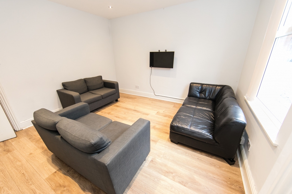  Welton Grove, Hyde Park, Leeds