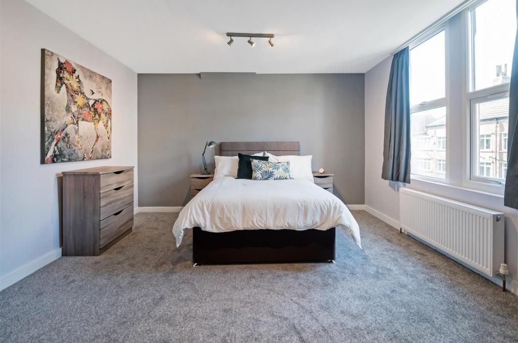  The Village Street, Burley, Leeds