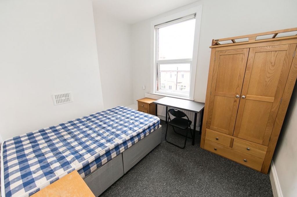  Estcourt Terrace, Headingley, Leeds