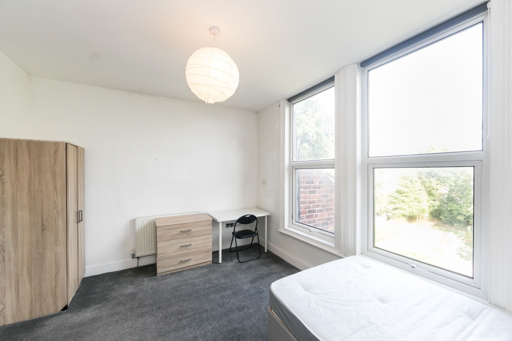 Flat 5, 27 Richmond Road, Headingley, Leeds