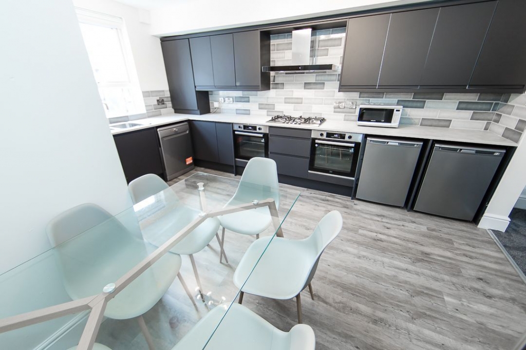 Welton Mount, Hyde Park, Leeds