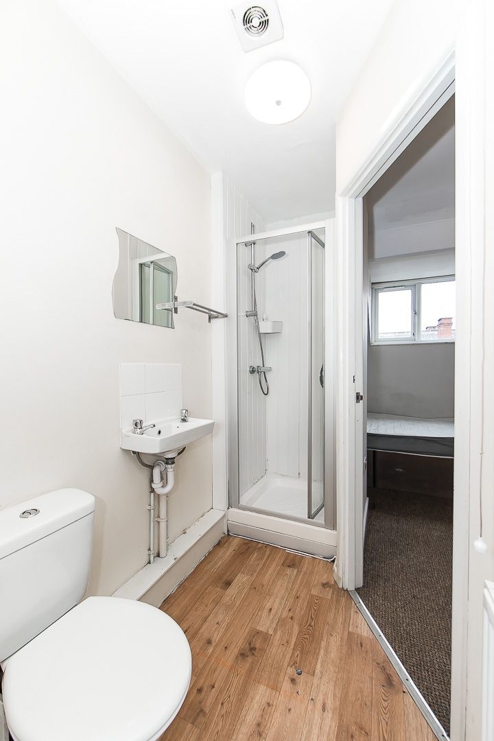 Welton Grove, Hyde Park, Leeds