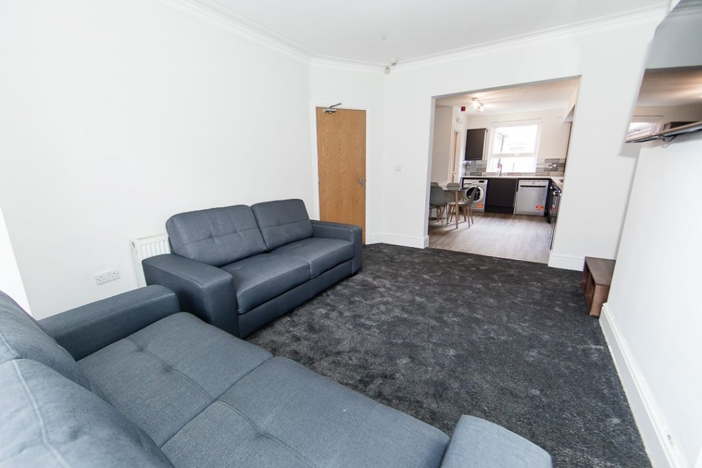 Welton Mount, Hyde Park, Leeds