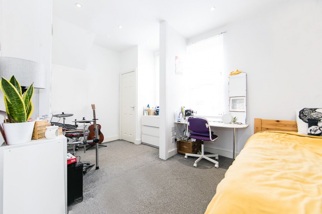 The Village Street, Burley, Leeds