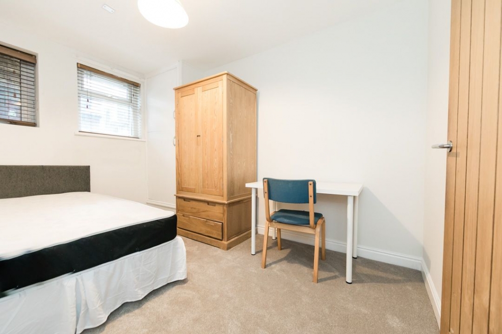 A Delph Lane, Woodhouse, Leeds