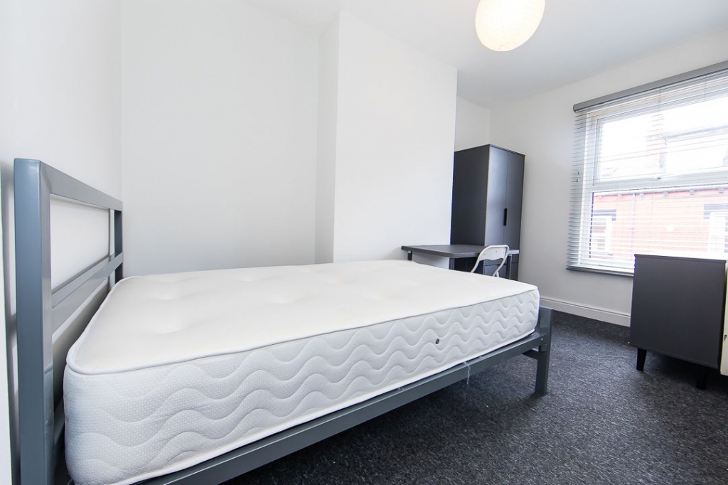Welton Mount, Hyde Park, Leeds
