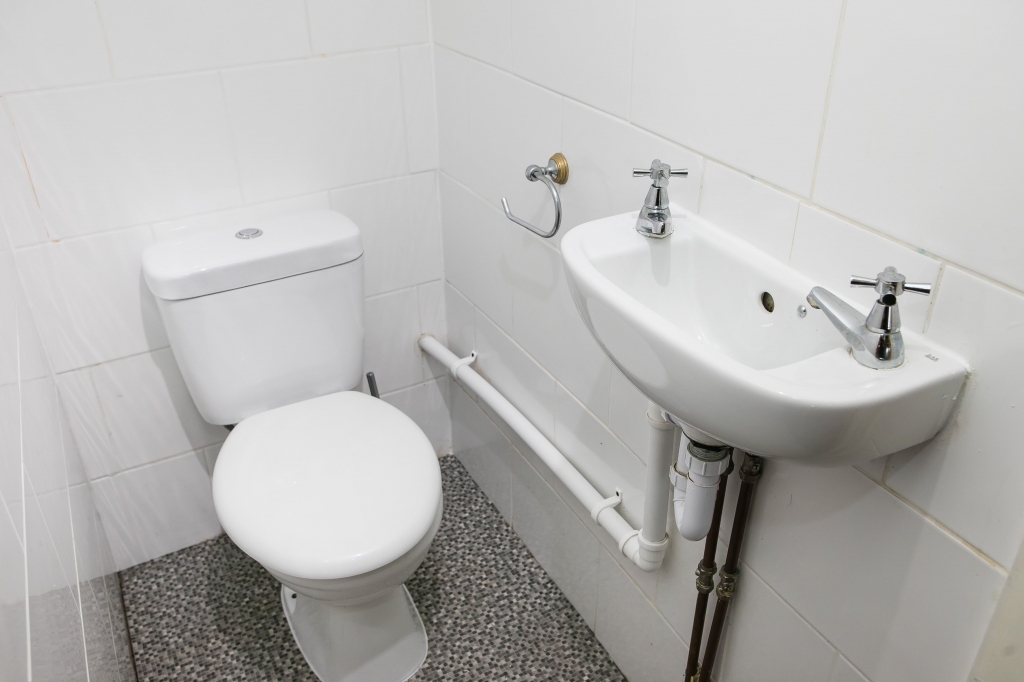 Headingley Mount, LS6 3EL, Leeds, Leeds