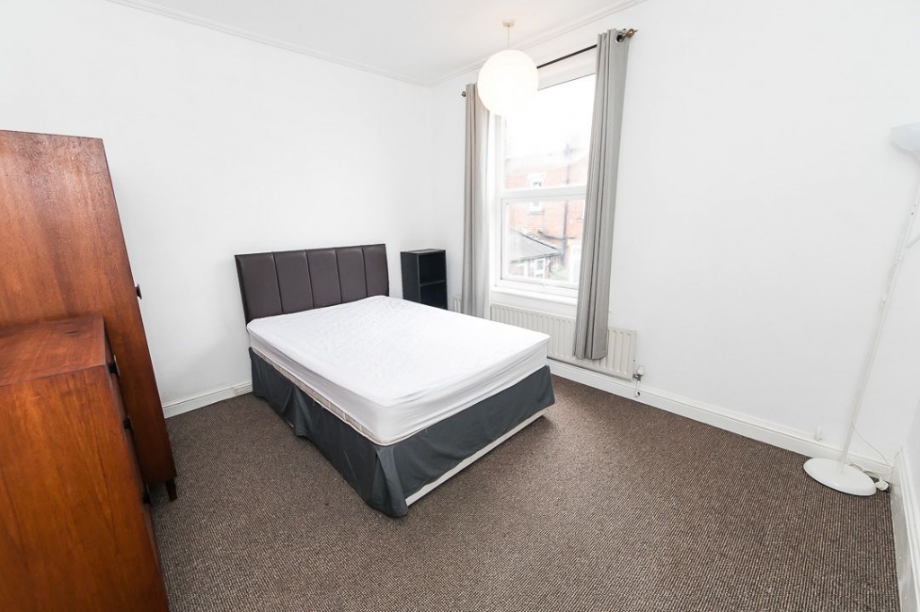 Headingley Avenue, Leeds