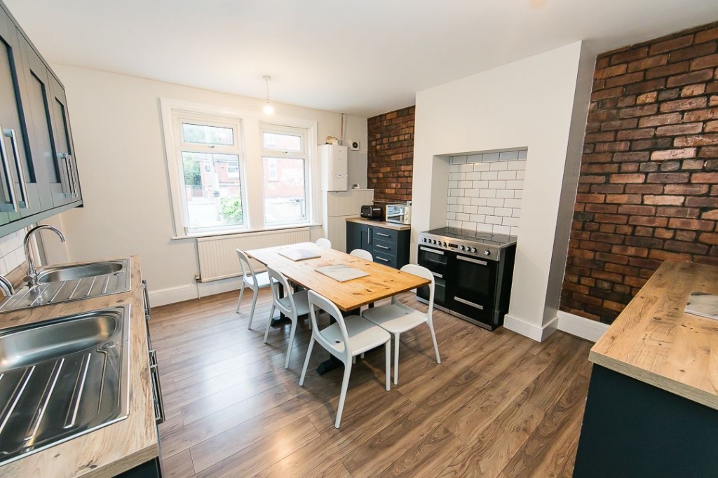  Kirkstall Lane, Headingley, Leeds