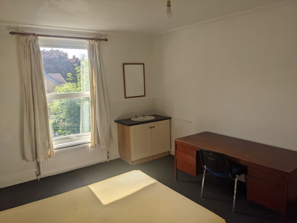  Buckingham Mount, Hyde Park, Leeds