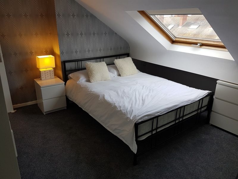 Flat 4, 50 Headingley Avenue, Headingley, Leeds, West Yorkshire, LS6 3ER, United Kingdom (Headingley)