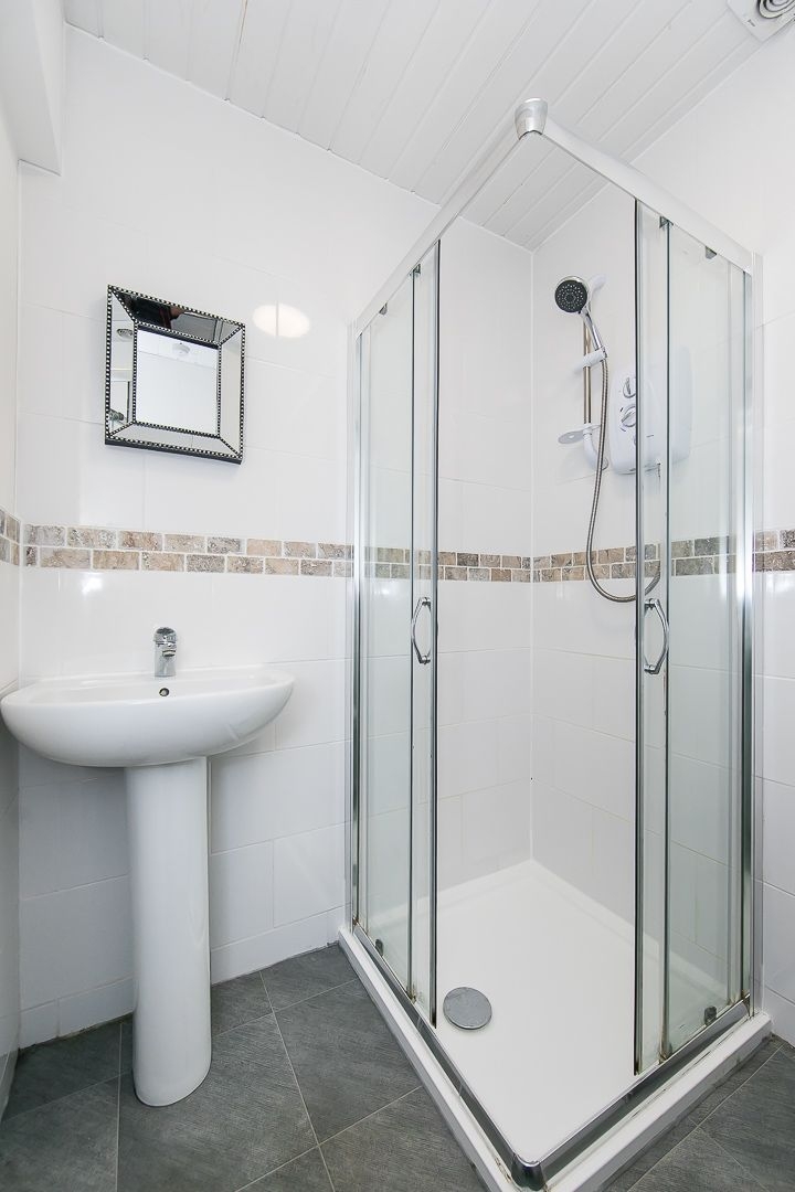  Kirkstall Lane, Headingley, Leeds