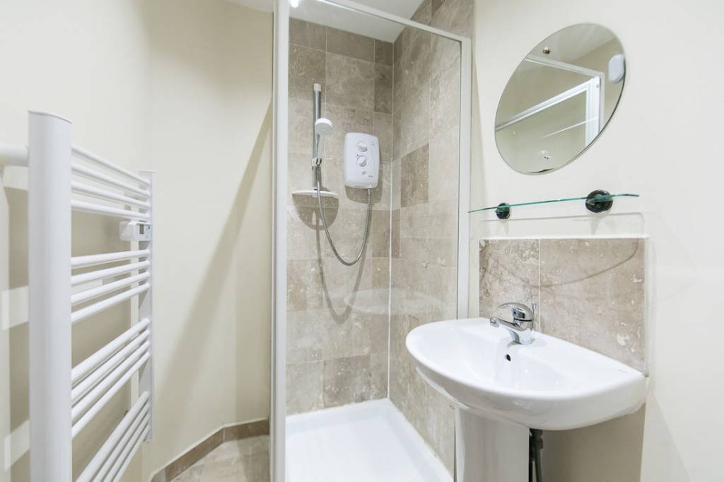 Flat 3, 54 Devon Road, Leeds