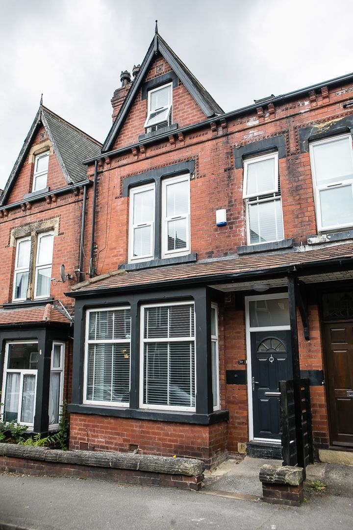  Winston Gardens, Headingley, Leeds