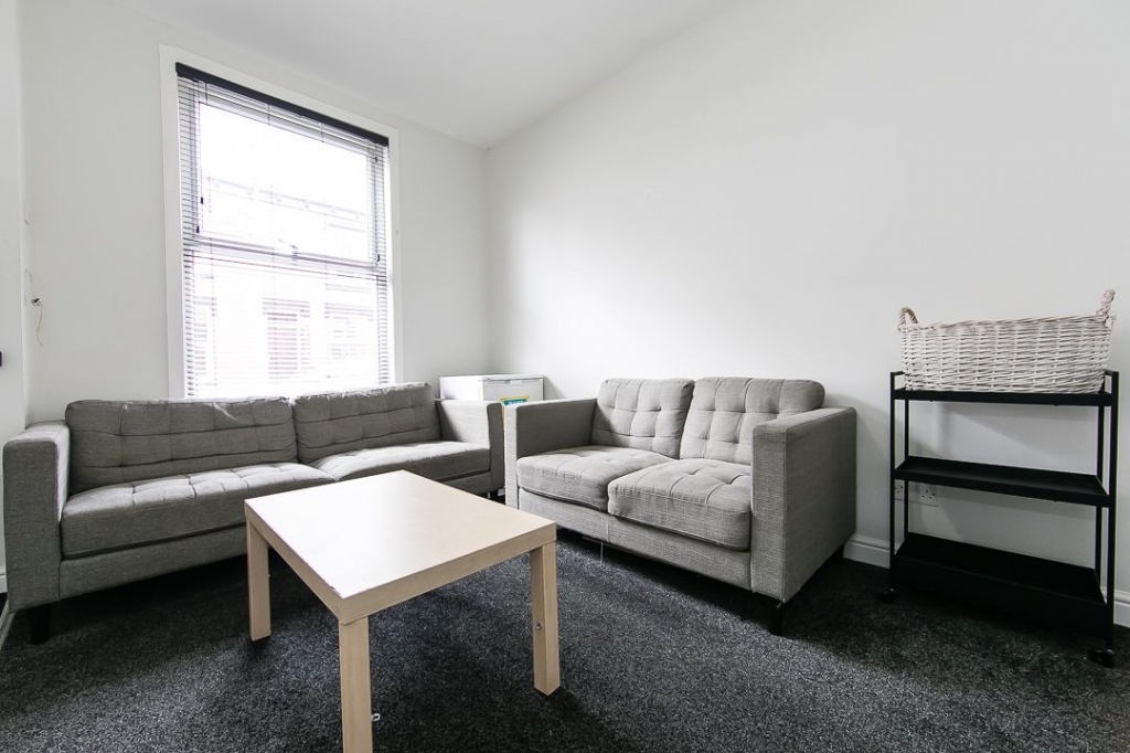 Welton Place, Hyde Park, Leeds