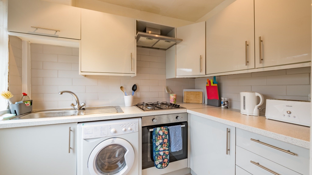 Mayville Avenue, Leeds