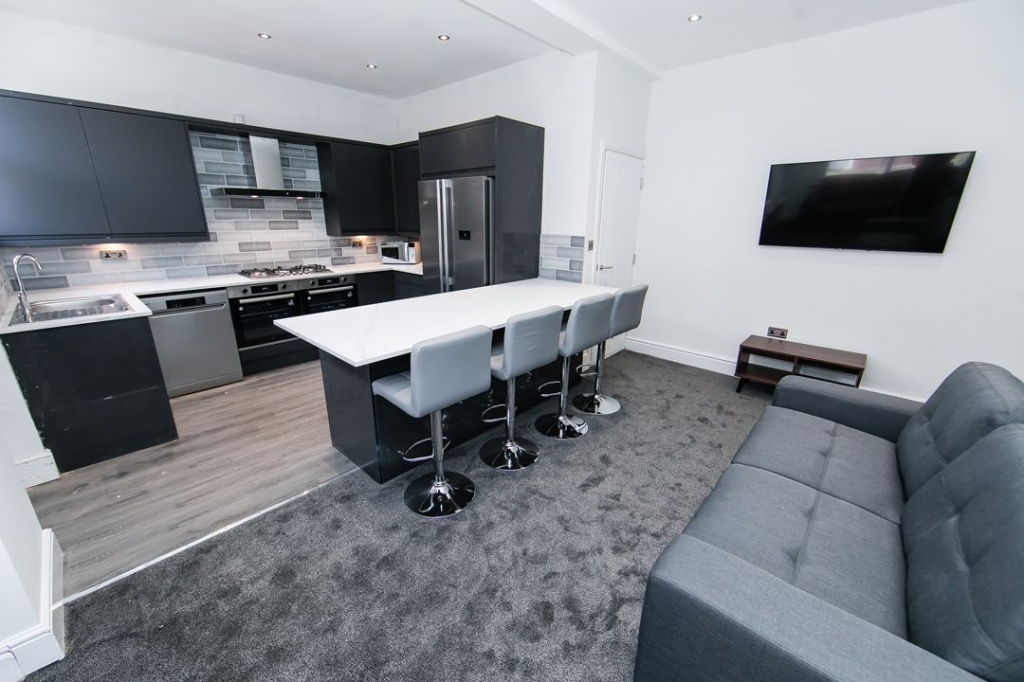  Delph Lane, Woodhouse, Leeds, LS6 2HQ, United Kingdom (Woodhouse)