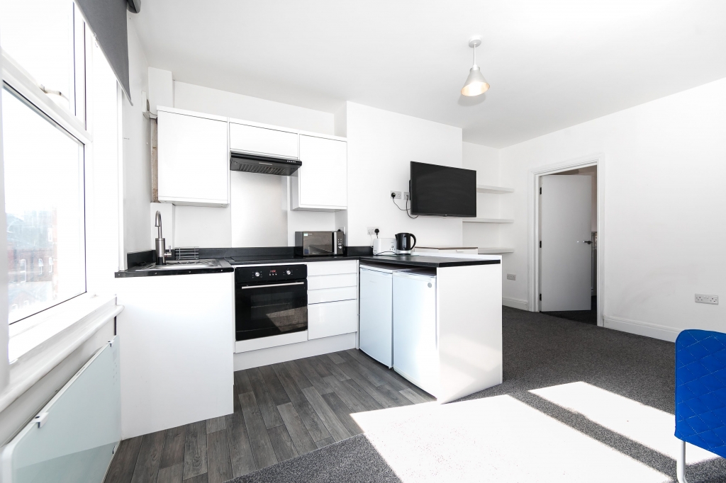 Flat 3, 50 Headingley Avenue, Headingley, Leeds