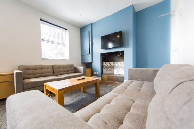 1 Welton Place, Hyde Park, Leeds